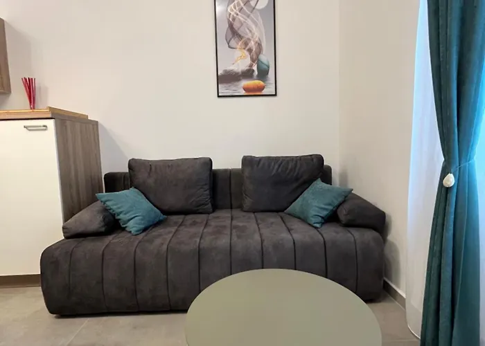 Viola, Lägenhet
